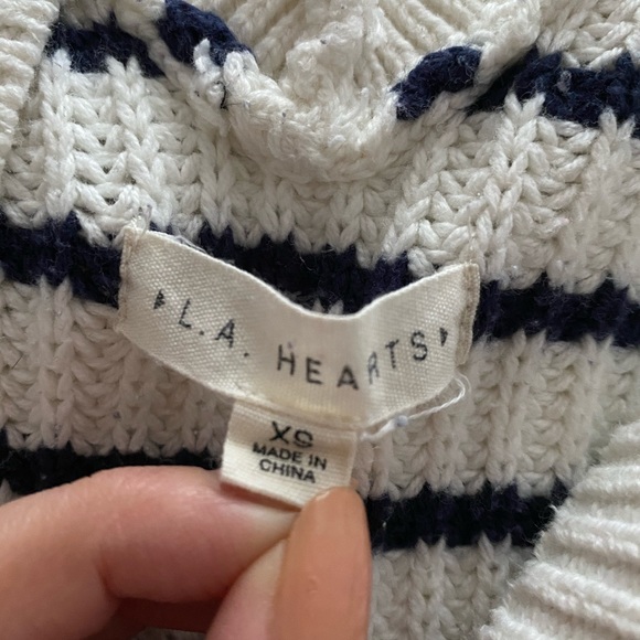 Knitted Sweater - Picture 4 of 4